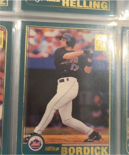 2001 Topps #17 Mike Bordick — front