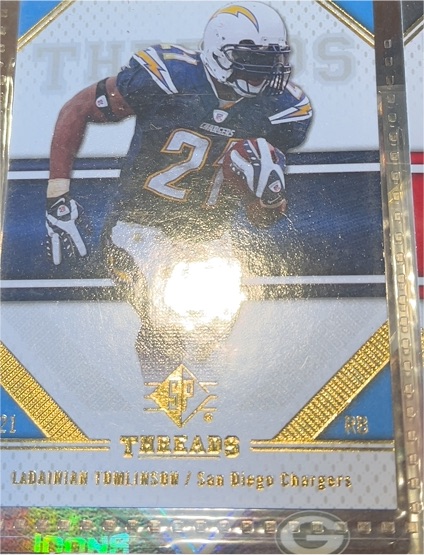 2009 Upper Deck SP Threads #21 LaDainian Tomlinson — front
