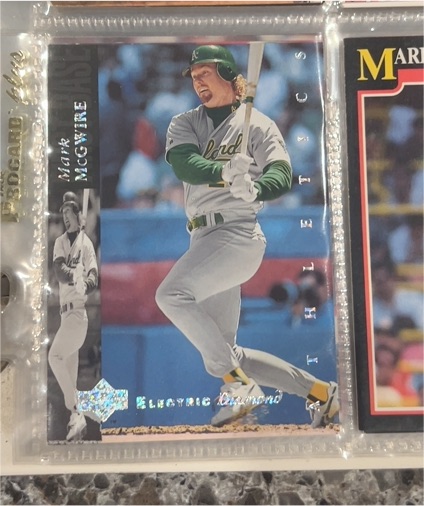 1991 Score #E-15 Mark McGwire Electric Diamond HOF — front