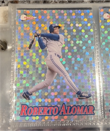 1994 Pacific Crown Collection Prisms Silver Circles Roberto Alomar #5 HOF — front