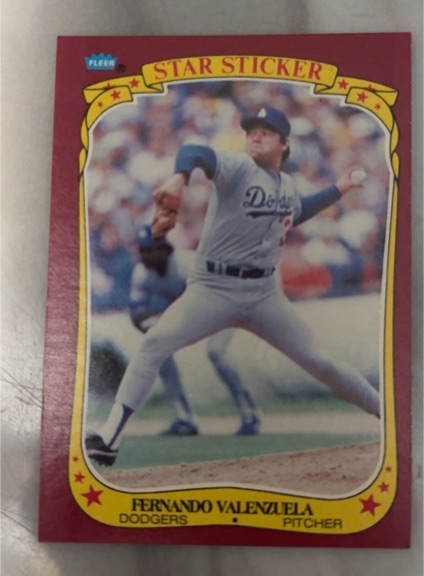 1986 Fleer Star Stickers #123 Fernando Valenzuela — front
