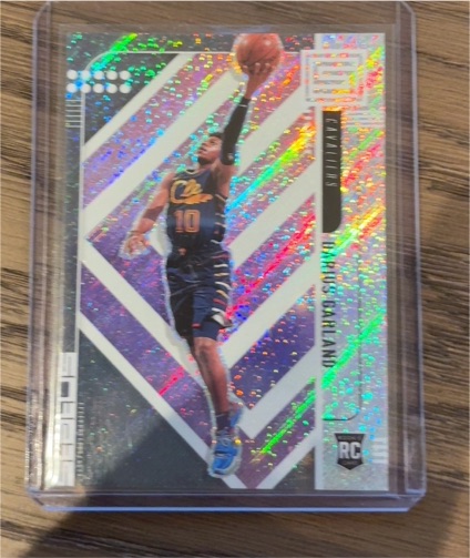 2019-20 Panini Status #39 Darius Garland — front