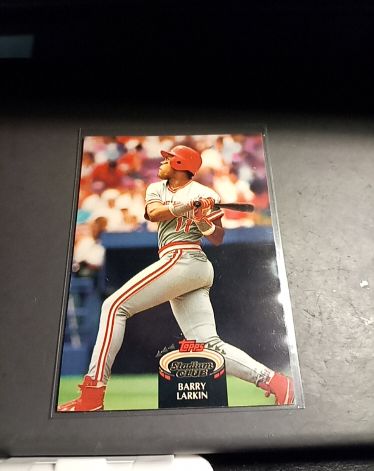 1992 Topps Stadium Club #100 Barry Larkin — front