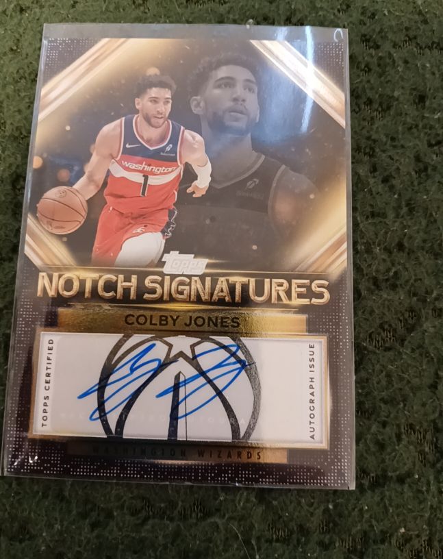 2025-26 Topps #TNS-CJ Colby Jones Notch Signatures — front