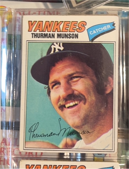 1977 Topps #2 Thurman Munson — front