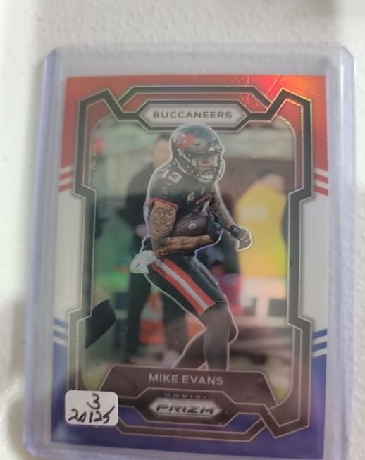 2023 Panini Prizm #279 Mike Evans — front