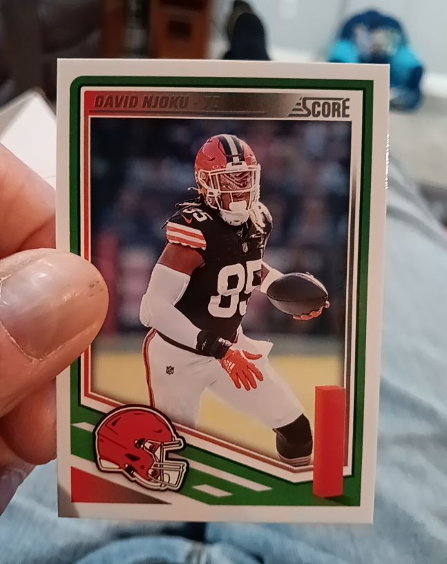 2025 Panini Score #113 David Njoku — front