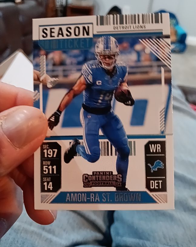 2024 Panini Contenders Season Ticket #33 Amon-Ra St. Brown — front
