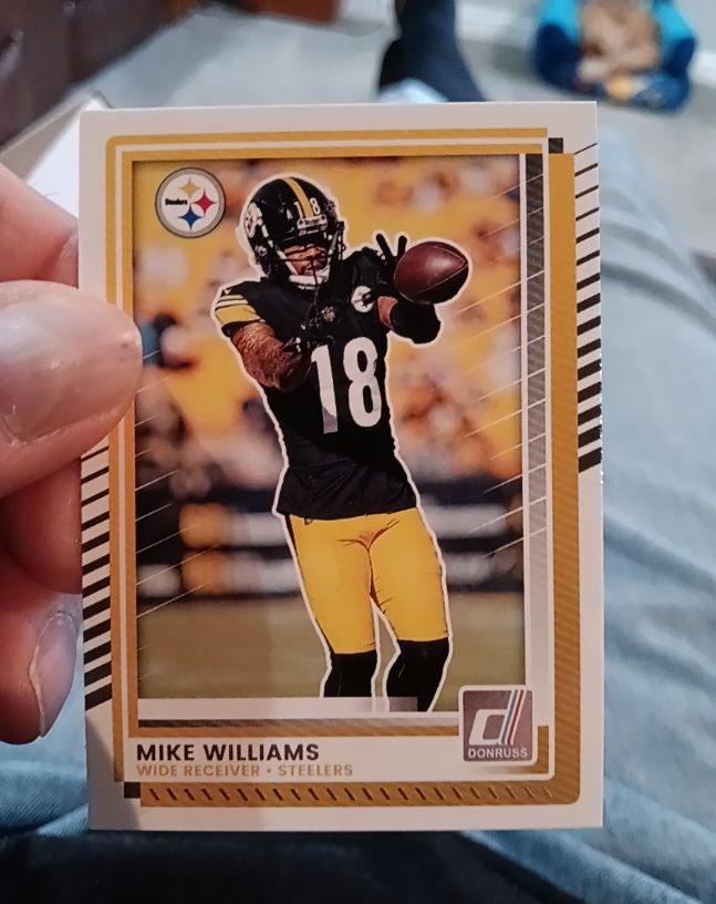 2025 Donruss #100 Mike Williams — front