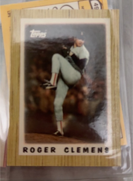 1987 Topps Major League Leaders Minis #42 Roger Clemens — front
