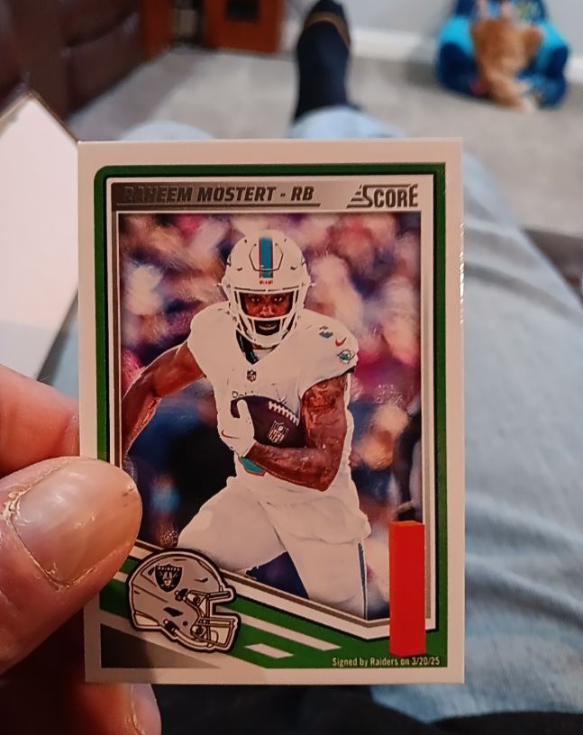 2025 Panini Score #160 Raheem Mostert — front
