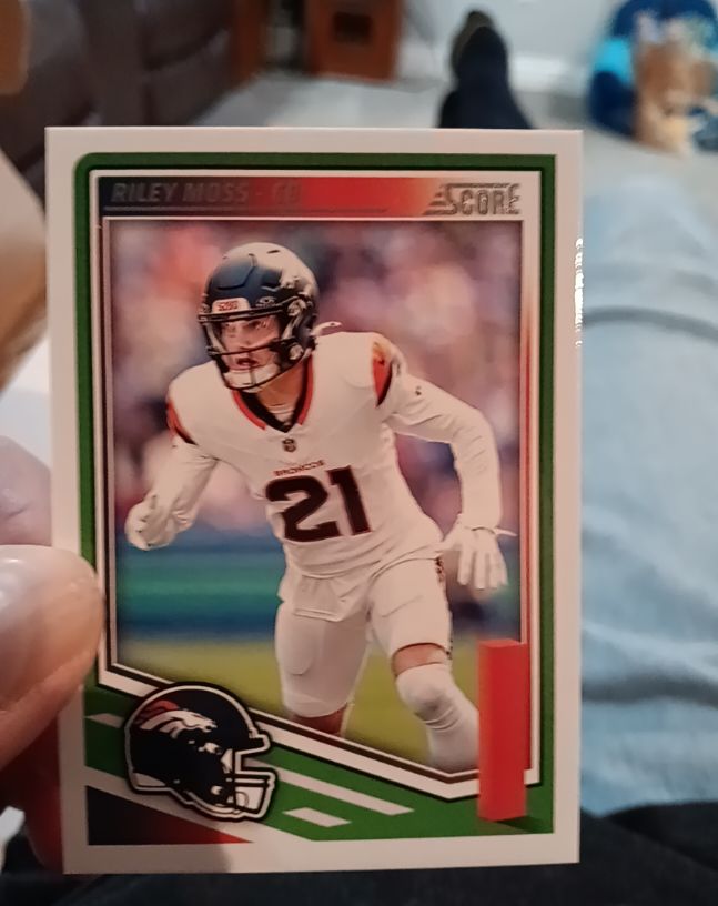2025 Panini Score #251 Riley Moss — front