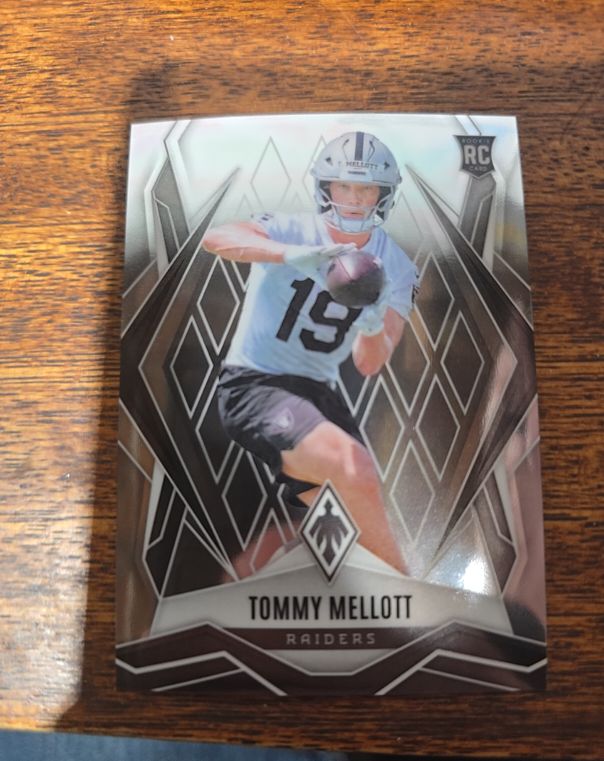 2025 Panini Phoenix #227 Tommy Mellott — front