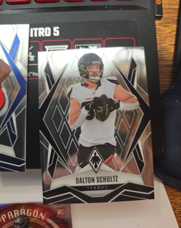 2025 Panini Phoenix #23 Dalton Schultz — front