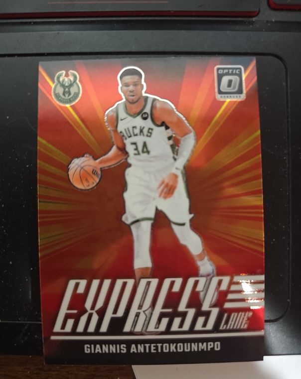 2024-25 Panini Donruss Optic #22 Giannis Antetokounmpo Express Lane — front