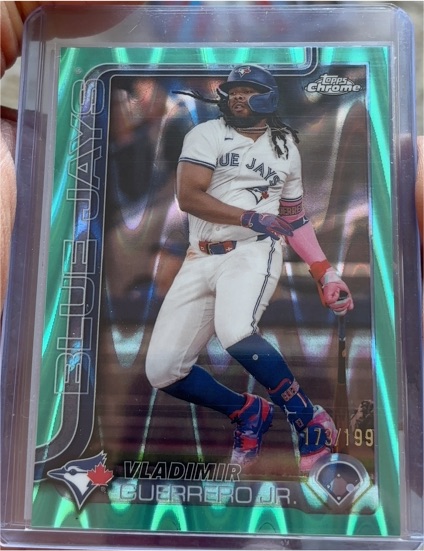 2025 Topps Chrome #259 Vladimir Guerrero Jr. — front