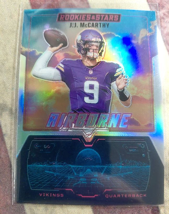 2025 Panini Rookies & Stars Airborne #unknown J.J. McCarthy — front