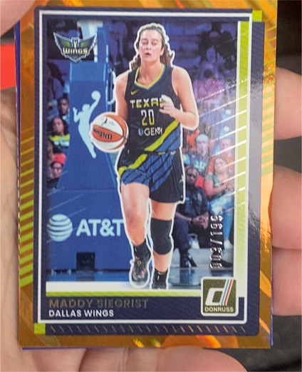 2025 Donruss WNBA #20 Maddy Siegrist — front