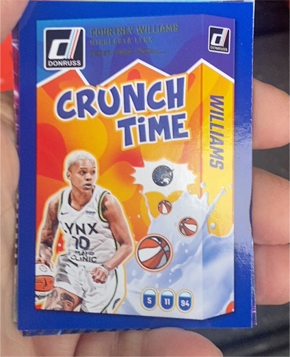 2025 Panini Donruss WNBA #16 Courtney Williams Crunch Time — front