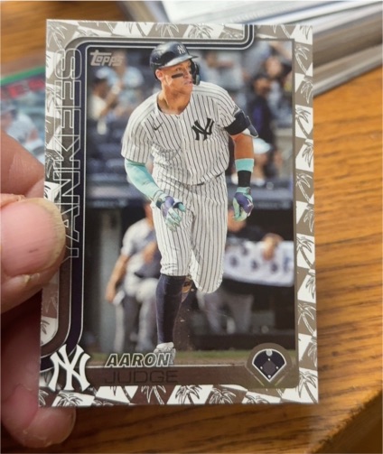 2025 Topps Series 1 #300 Aaron Judge — front