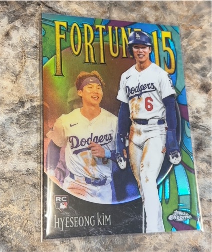 2025 Topps Chrome Update Fortune 15 #F15-14 Hyeseong Kim — front