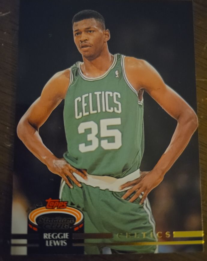 1992-93 Topps Stadium Club #270 Reggie Lewis — front
