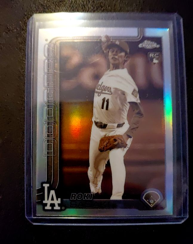 2025 Topps Chrome #217 Roki Sasaki Sepia Refractor RC Los Angeles Dodgers — front