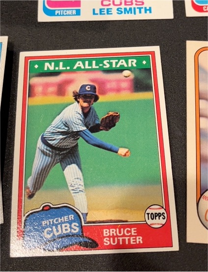 1981 Topps #590 Bruce Sutter — front