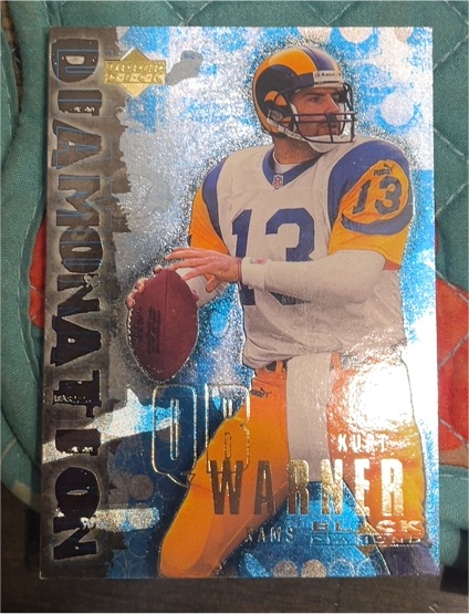 2000 Upper Deck Black Diamond Diamonation #D4 Kurt Warner — front