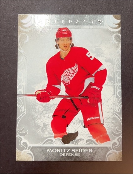 2024-25 Upper Deck Artifacts #5 Moritz Seider — front