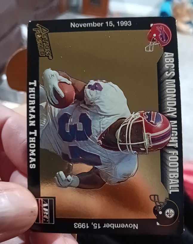 1993 Action Packed Monday Night Football #3 Thurman Thomas — front