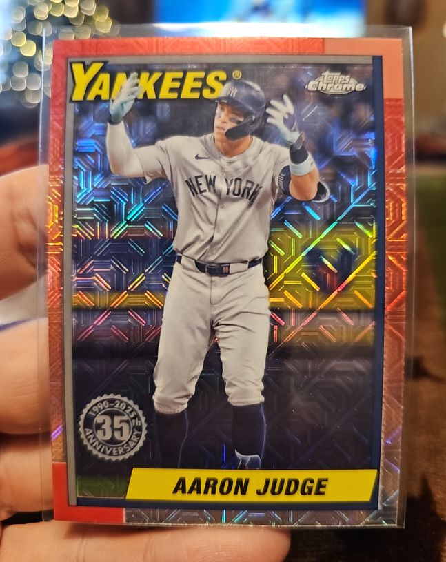 2025 Topps Series 1 1990 Topps Chrome Silver Pack #T90C-82 Aaron Judge — front