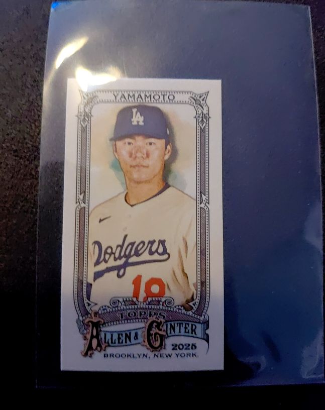 2025 Topps Allen & Ginter #138 Yoshinobu Yamamoto — front