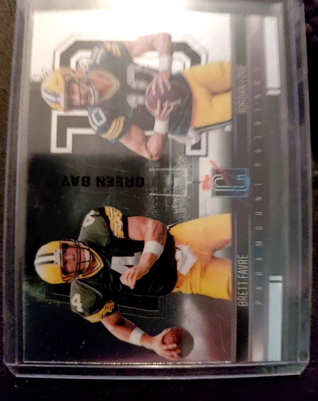 2024 Topps Signature Class #PP-5 Jordan Love / Brett Favre Paramount Pairings — front