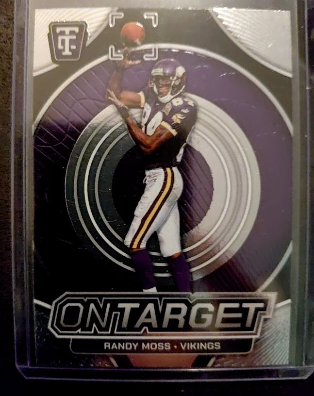 2024 Panini Totally Certified #17 Randy Moss On Target — front