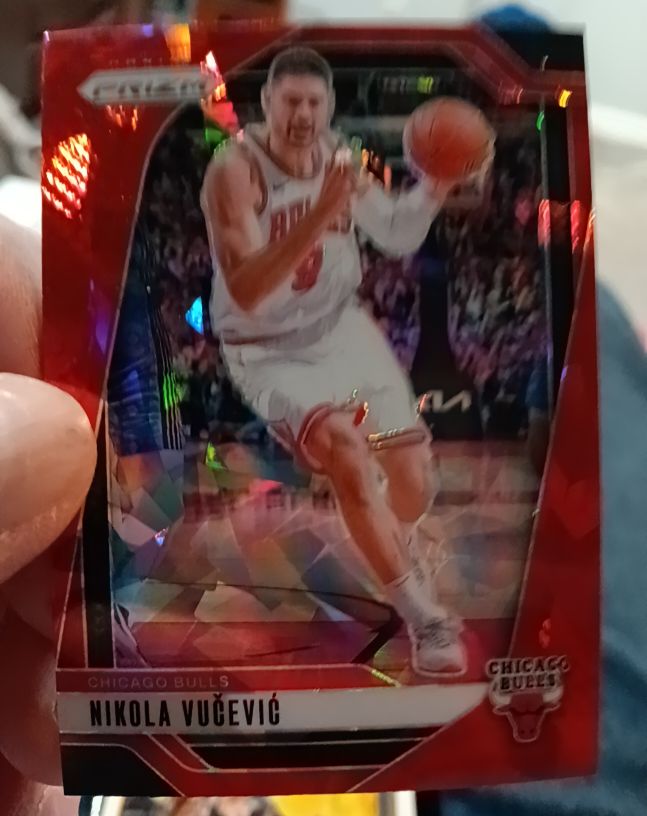 2024-25 Panini Prizm Nikola Vučević — front