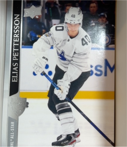 2020-21 Upper Deck Extended Series #685 Elias Pettersson — front