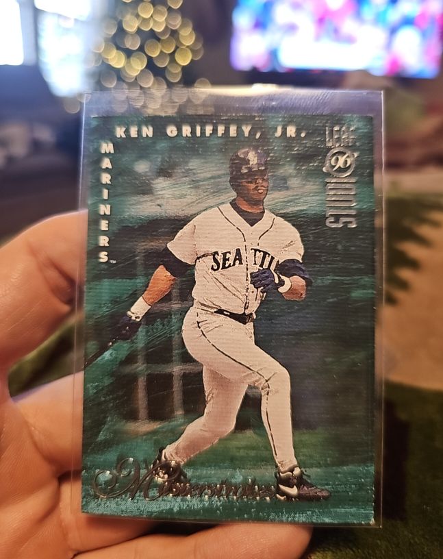 1996 Leaf Studio Masterstrokes #7 Ken Griffey Jr. — front
