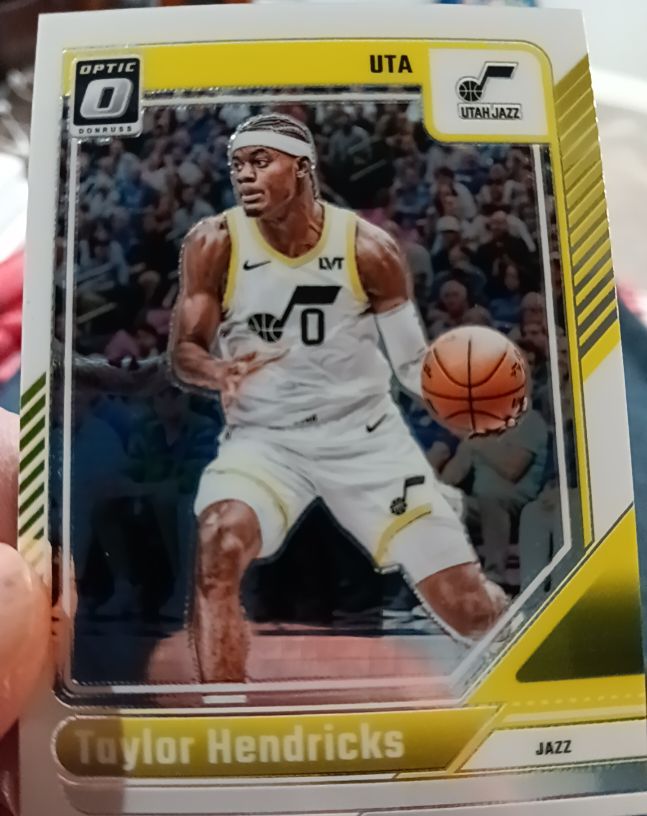 2024-25 Donruss Optic #203 Taylor Hendricks — front