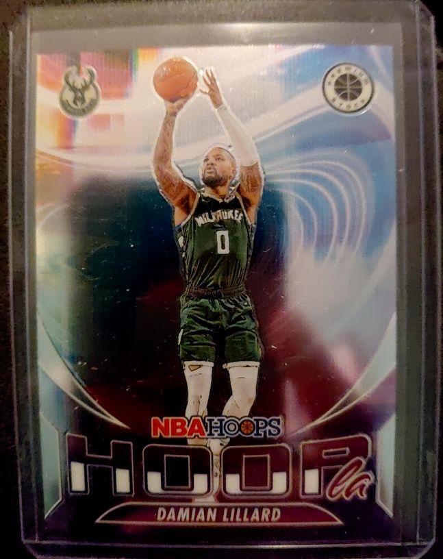 2023-24 Panini NBA Hoops Premium Stock #2 Damian Lillard Hoopla — front