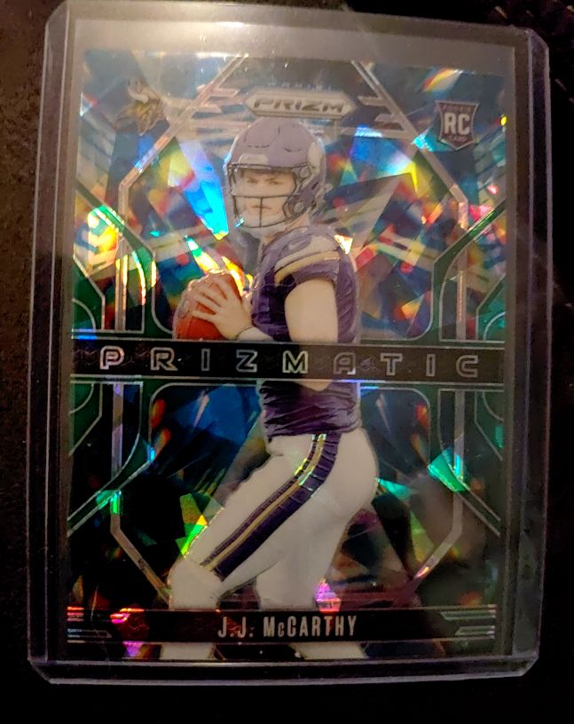 2024 Panini Prizm #8 J.J. McCarthy — front