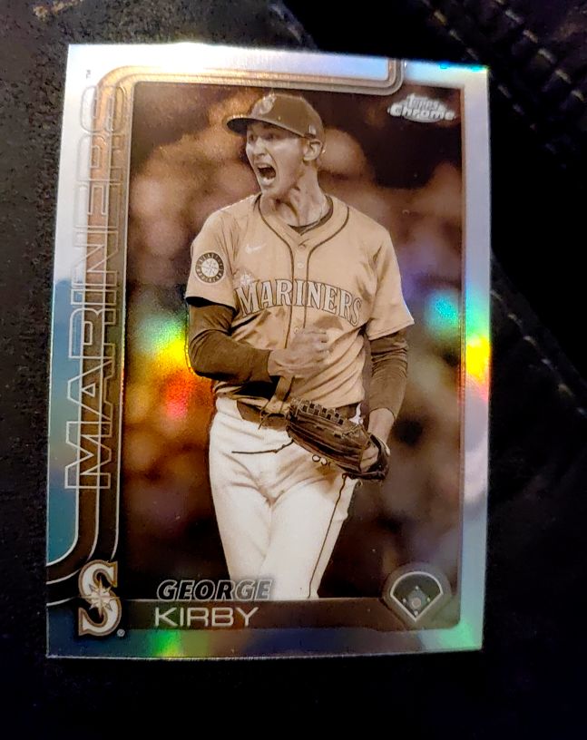 2025 Topps Chrome #223 George Kirby — front