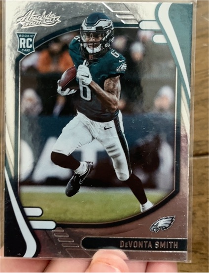 2021 Panini Absolute #107 DeVonta Smith — front