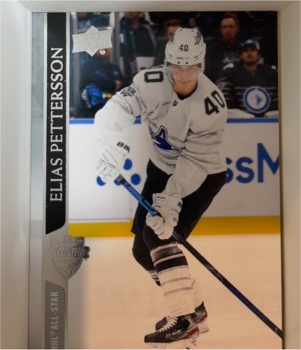 2020-21 Upper Deck Extended Series #685 Elias Pettersson — front
