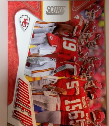 2023 Panini Score #1 Kansas City Chiefs Huddle Up — front
