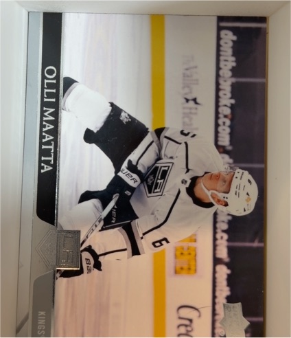 2020-21 Upper Deck #564 Olli Maatta — front