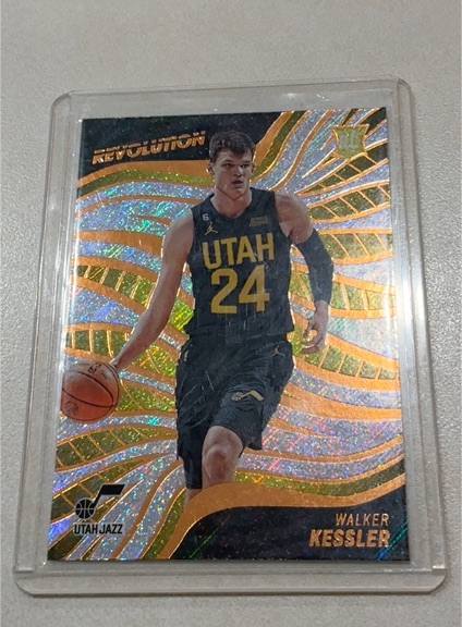 2022-23 Panini Revolution #137 Walker Kessler — front