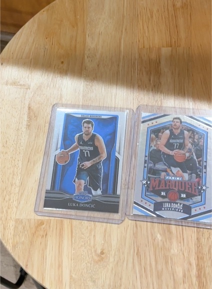 2021-22 Panini Chronicles - Honors #686 Luka Dončić — front