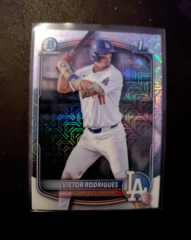 2025 Bowman Chrome Prospects #BCP-45 Victor Rodrigues — front