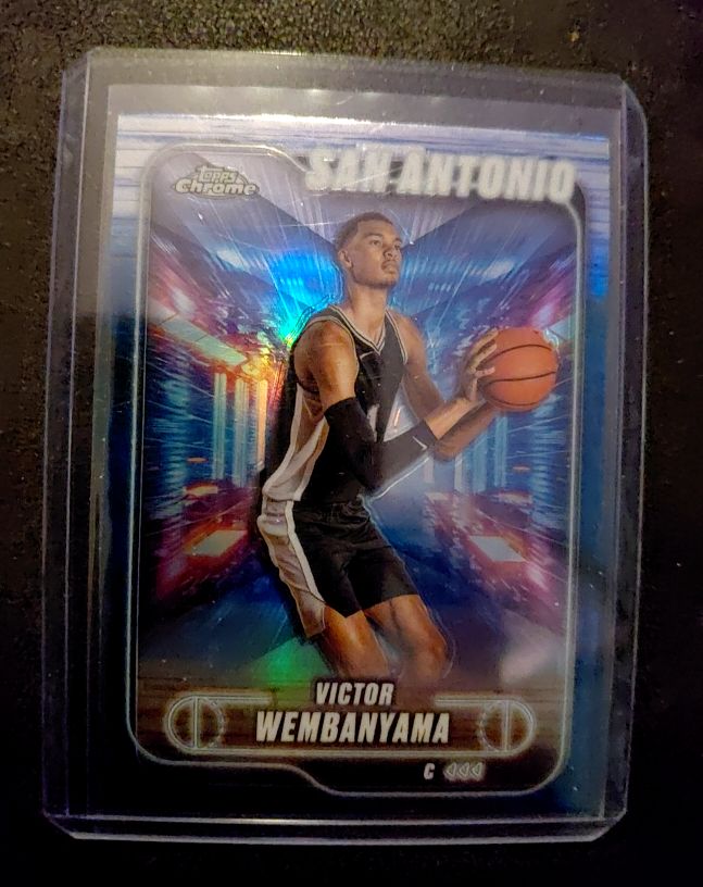 2024-25 Topps Chrome #193 Victor Wembanyama — front